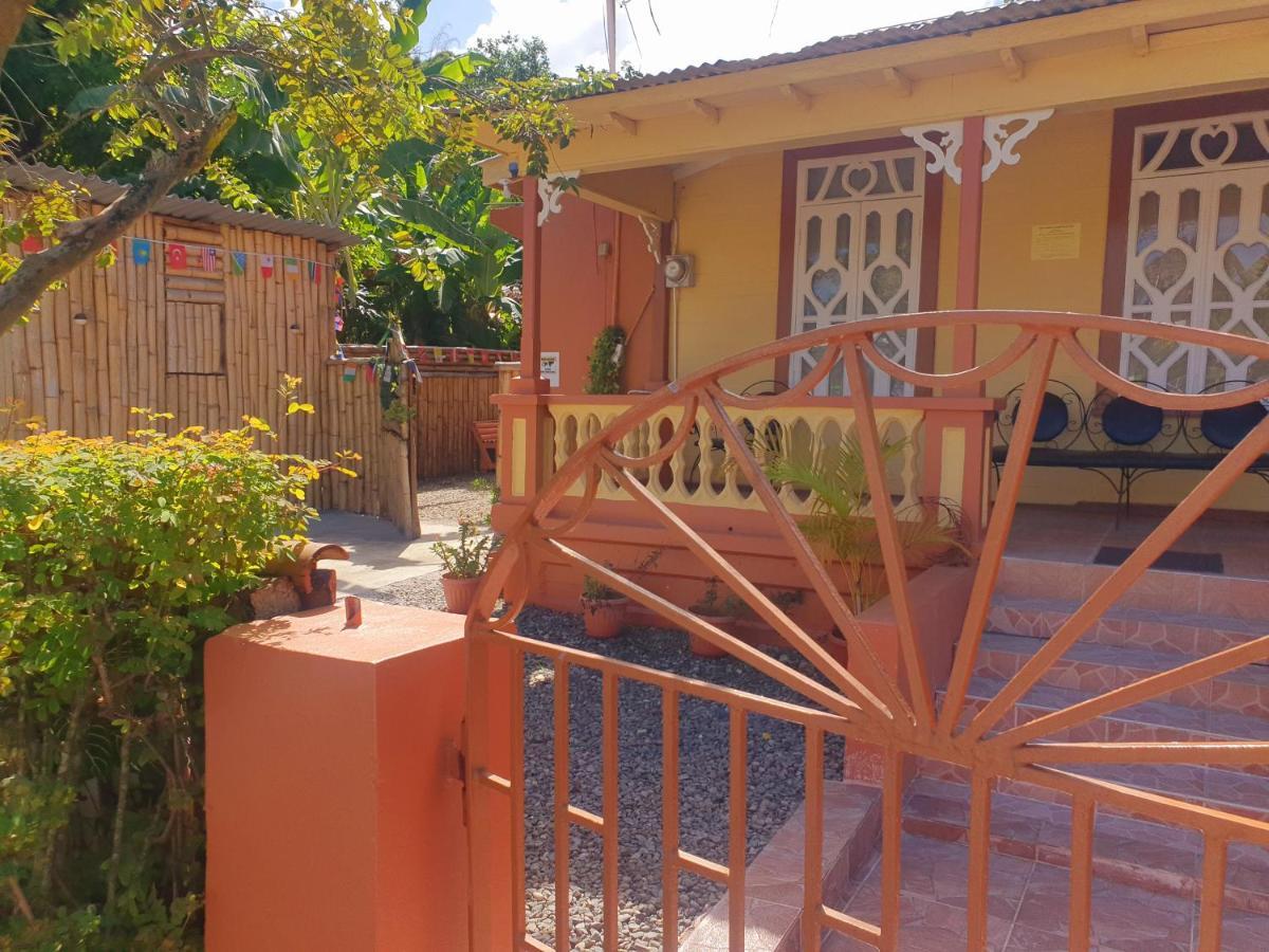 Mesmerize Guest House Port Antonio Exterior foto